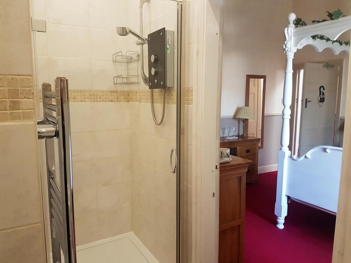 Victoria House Room Only Accommodation Caernarfon Exteriör bild
